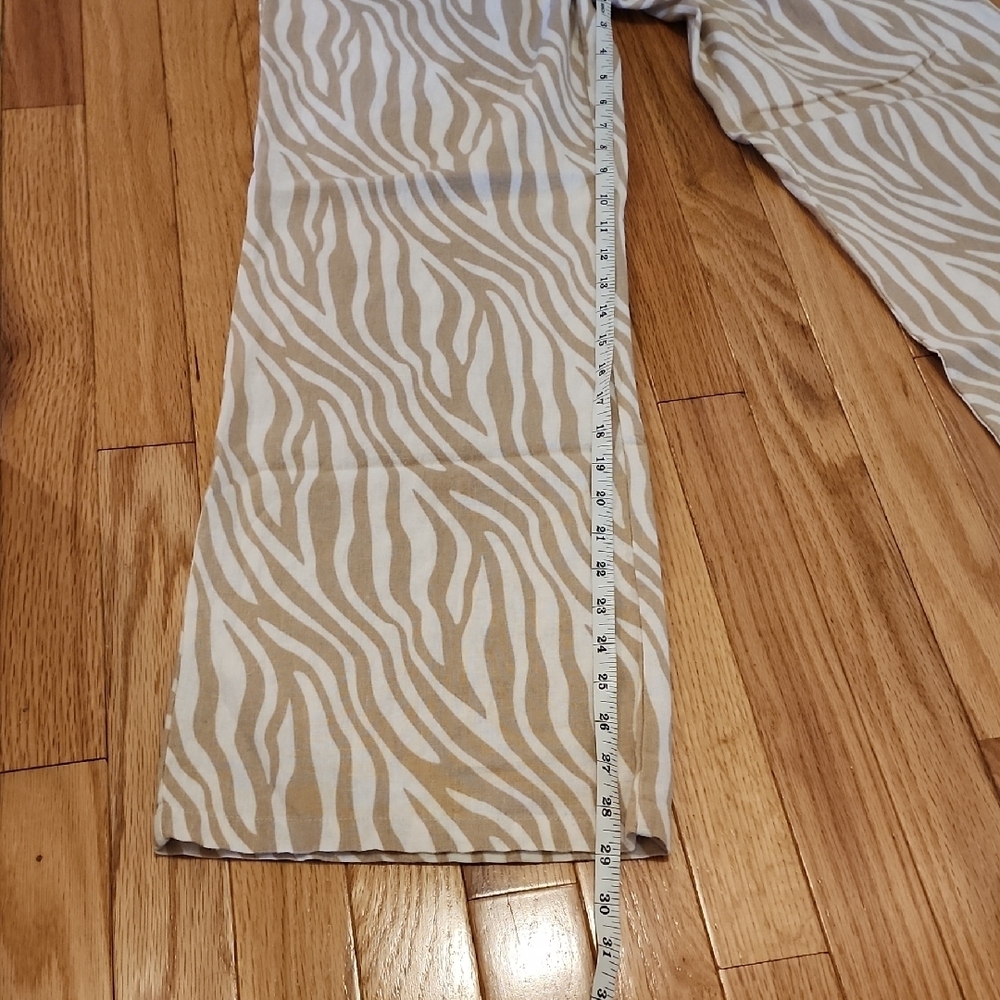 Stylish Zebra Print Wide Leg Pants - Picture 3 of 7